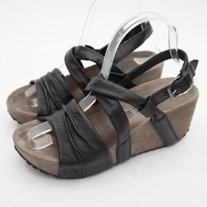 & Other Stories Black and Tan Sandals